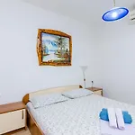Apartments Zrno